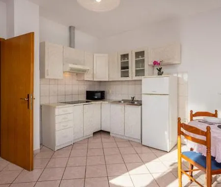 Apartment Sabina&zoran Malinska